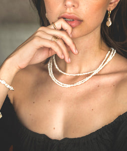 Bora Sand Pearls Choker Necklace