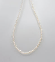 Load image into Gallery viewer, Bora Sand Pearls Choker Necklace